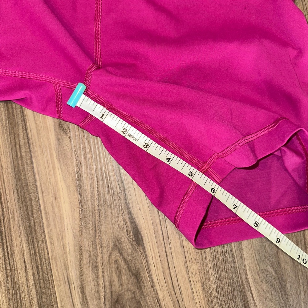 Lululemon Wunder Train High-Rise Short 6"
Magenta Purple Size 8 - Picture 6 of 8
